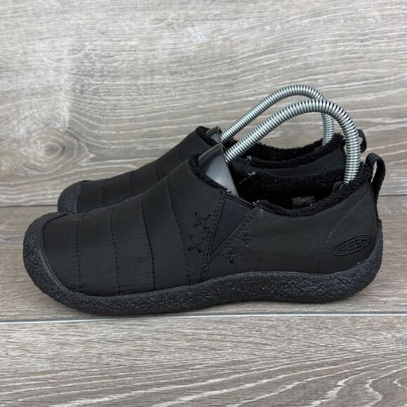 Keen Howser II Women’s Sz 7.5 Black Quilted Faux Fur Lined Warm Slip On Boots - Picture 3 of 11